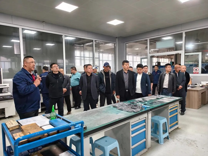 青島禹城商會成立一周年工作總結(jié)會議3.jpg 青島禹城商會成立一周年工作總結(jié)會議3.jpg